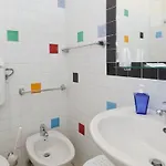 Rainbow 酒店