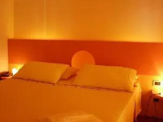 Rainbow Hotel 2*